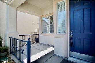 10749 Turquoise Valley Dr in Las Vegas, NV - Building Photo - Building Photo
