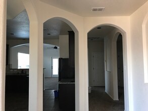 1326 Crane Ct in San Antonio, TX - Foto de edificio - Building Photo