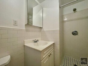 283 Mott St in New York, NY - Building Photo - Building Photo