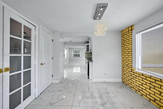 2714 Fillmore St in Hollywood, FL - Building Photo - Building Photo