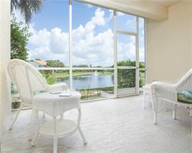 4960 Deerfield Way-Unit -E-102 in Naples, FL - Foto de edificio - Building Photo