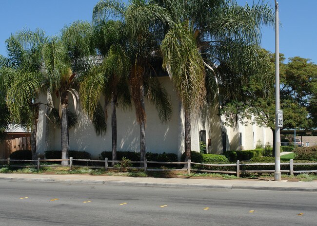 608 Grape St in El Cajon, CA - Building Photo - Building Photo