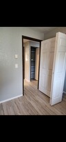 587 W Berdine St, Unit One Apartamentos