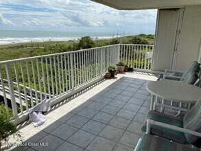 3740 Ocean Beach Blvd in Cocoa Beach, FL - Building Photo - Building Photo