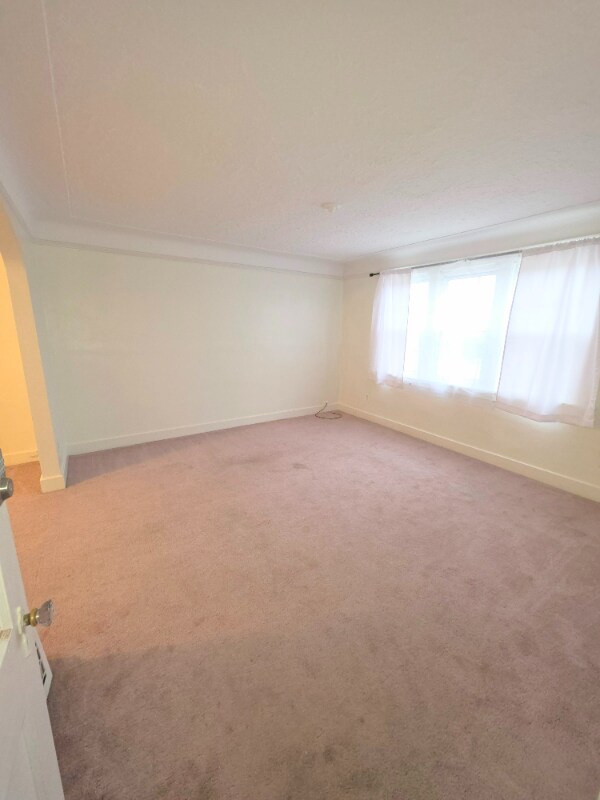 2337 Burnside Ave in Oregon, OH - Building Photo - Building Photo