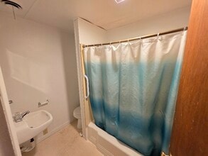 6137 Memorial Dr, Unit 7 in Lyndon, VT - Building Photo - Building Photo