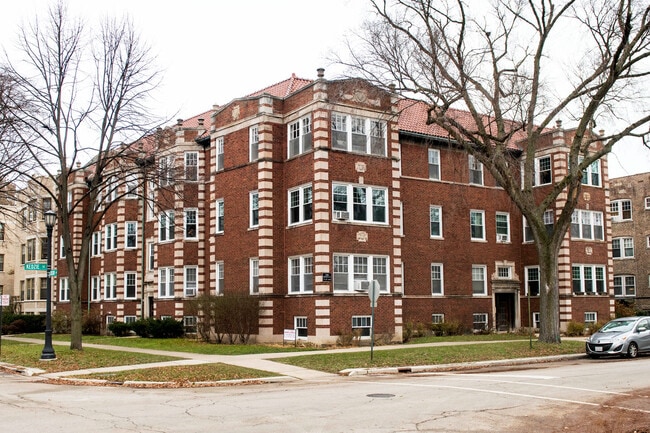 319 Kedzie St, Unit 327-3