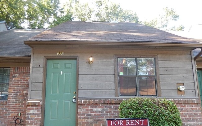 property at 1081 Ocala Rd