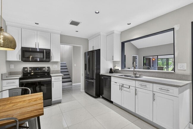 property at 11894 Donlin Dr