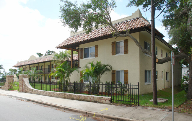 Cocoa Village Apartments in Cocoa, FL - Foto de edificio - Building Photo