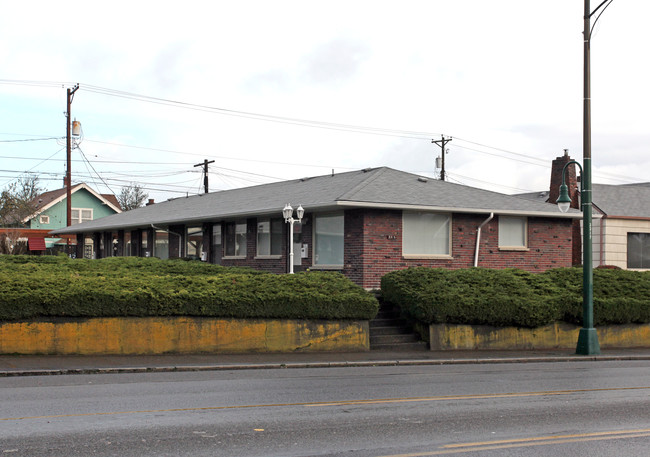 Buonomo Apartments in Tacoma, WA - Building Photo - Building Photo