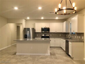 10891 Firebush Cir in North Fort Myers, FL - Building Photo - Building Photo