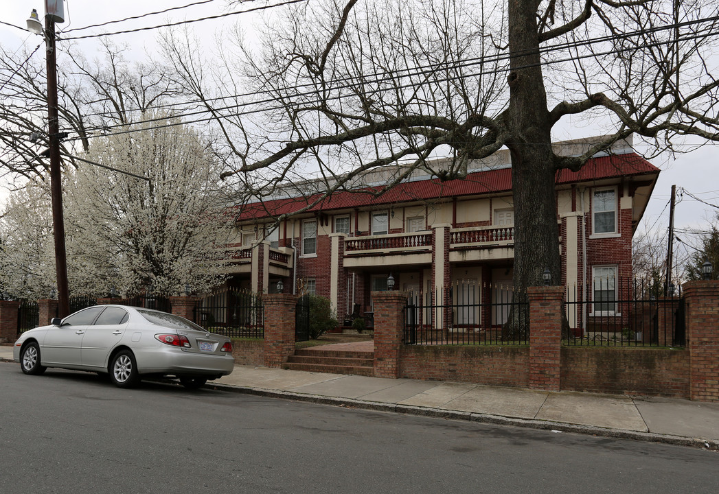 201 Broadway St in Durham, NC - Building Photo