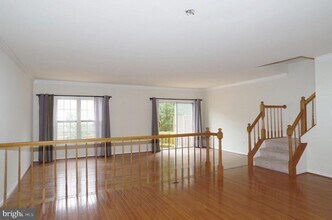 5929 Woodfield Estates Dr in Alexandria, VA - Building Photo - Building Photo