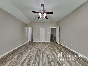 5718 My Way in Houston, TX - Building Photo - Building Photo