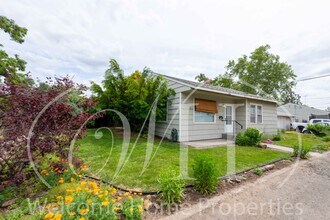 1235 Boyer Ave in Walla Walla, WA - Building Photo - Building Photo