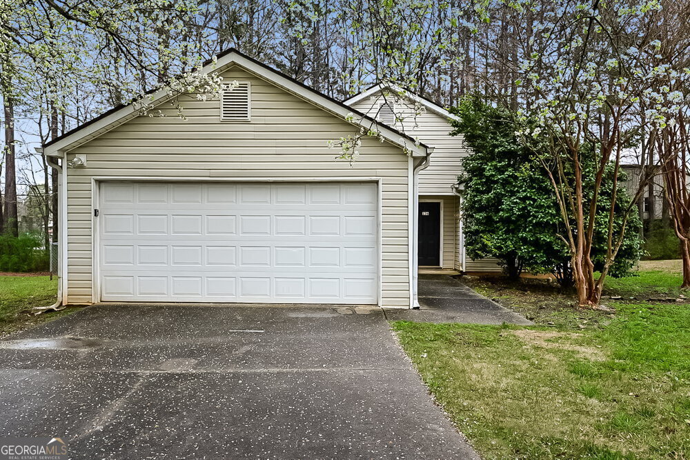 236 Brandon Ridge Cir in Stockbridge, GA - Building Photo