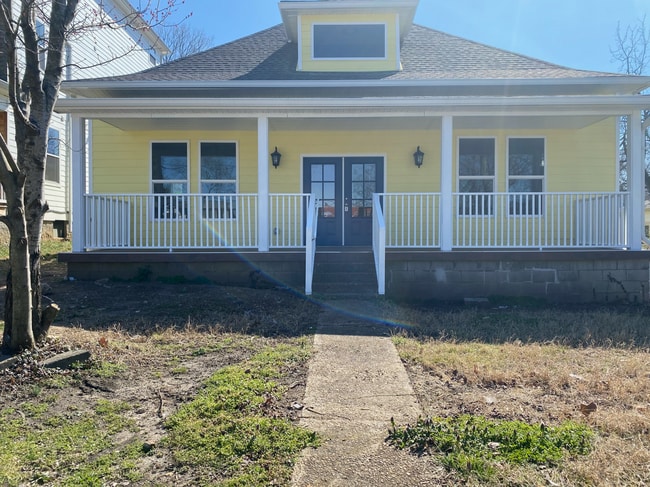 property at 9 N Hill St