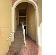 10805 NW 89th Terrace in Doral, FL - Building Photo - Building Photo