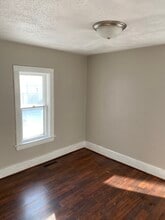 516 Ann St SE, Unit 2 in Willmar, MN - Building Photo - Building Photo