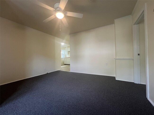 44 Center St in Highland Falls, NY - Building Photo - Building Photo