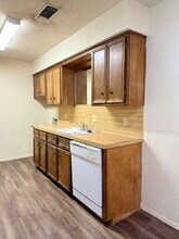 6104 37th St in Lubbock, TX - Building Photo - Building Photo