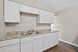 9868 Lorna Ln in St. Louis, MO - Building Photo - Building Photo