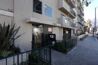 San Marino Court Apartments in Los Angeles, CA - Building Photo - Building Photo