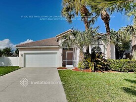 6875 Northtree Ct in Greenacres, FL - Building Photo