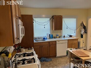 33 Jay St, Unit 1 in Somerville, MA - Building Photo - Building Photo