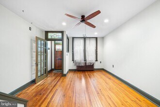 907 League St in Philadelphia, PA - Building Photo - Building Photo