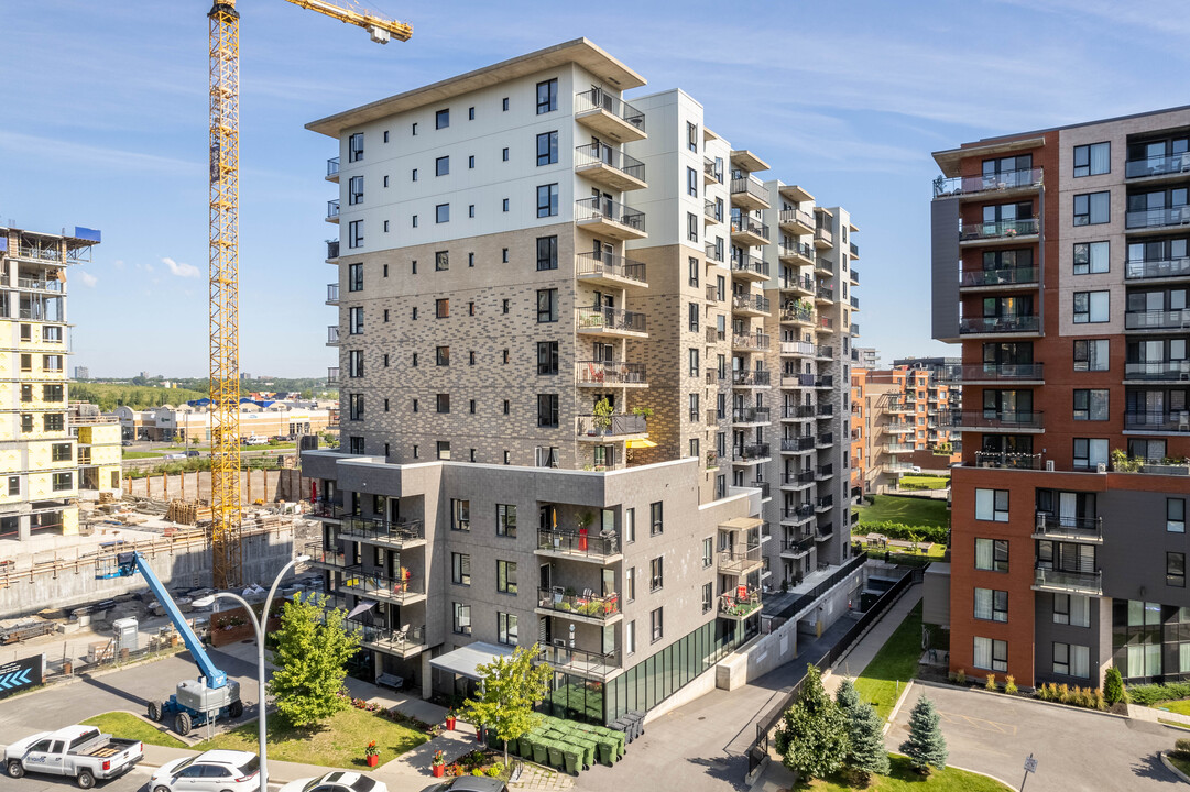 Trinitarian dwellings in Montréal, QC - Building Photo