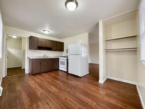 1765 Huizenga St in Muskegon, MI - Building Photo - Building Photo