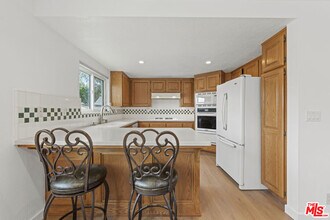 1711 Goodman Ave in Redondo Beach, CA - Building Photo - Building Photo