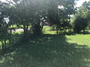 915 W Almar St in Malden, MO - Building Photo - Building Photo