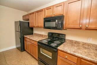 300 Rylee Cir in Holts Summit, MO - Building Photo - Building Photo