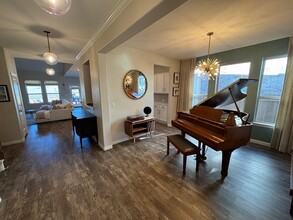 711 Allende Bend in Austin, TX - Building Photo - Building Photo