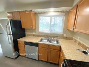 2643 SW 351st Pl, Unit 2B in Federal Way, WA - Building Photo - Building Photo