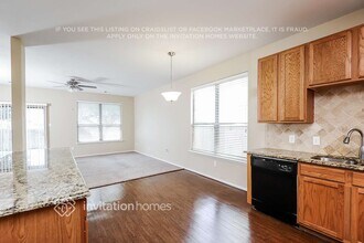 5020 Raymond Dr in Fort Worth, TX - Foto de edificio - Building Photo