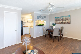 La Serena in Houston, TX - Foto de edificio - Interior Photo
