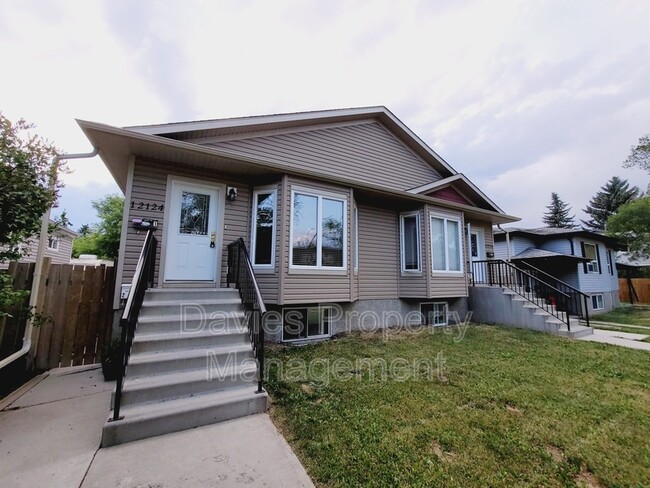 property at 12124-12122 122 St NW