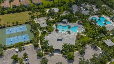 1980 Wellington St in Naples, FL - Building Photo - Building Photo