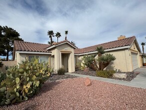 476 Federman Dr in Las Vegas, NV - Building Photo - Building Photo