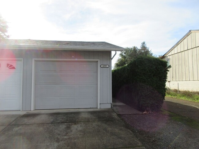 4995 Nadine Dr SE in Salem, OR - Building Photo - Building Photo