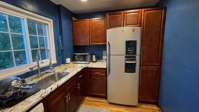 3338 Valley Dr in Alexandria, VA - Building Photo - Building Photo