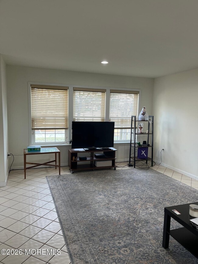 property at 27C Benjamin Franklin Dr