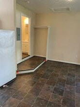 310 Galvin Rd N, Unit 1 in Bellevue, NE - Building Photo - Building Photo