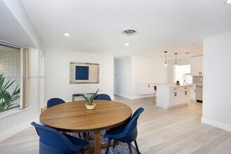 5712 NE 16th Ave in Fort Lauderdale, FL - Building Photo - Building Photo