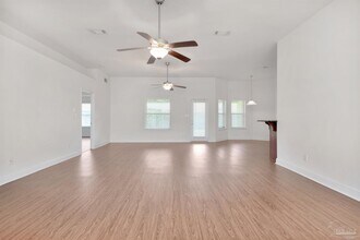 8782 Tomcat Ct in Pensacola, FL - Building Photo - Building Photo