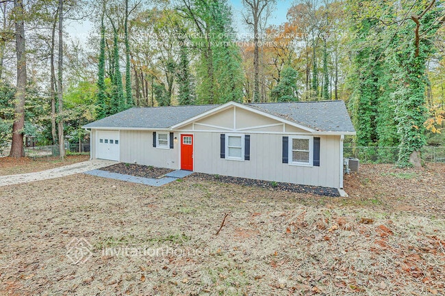 210 Hunt Ridge Dr in Stockbridge, GA - Building Photo - Building Photo